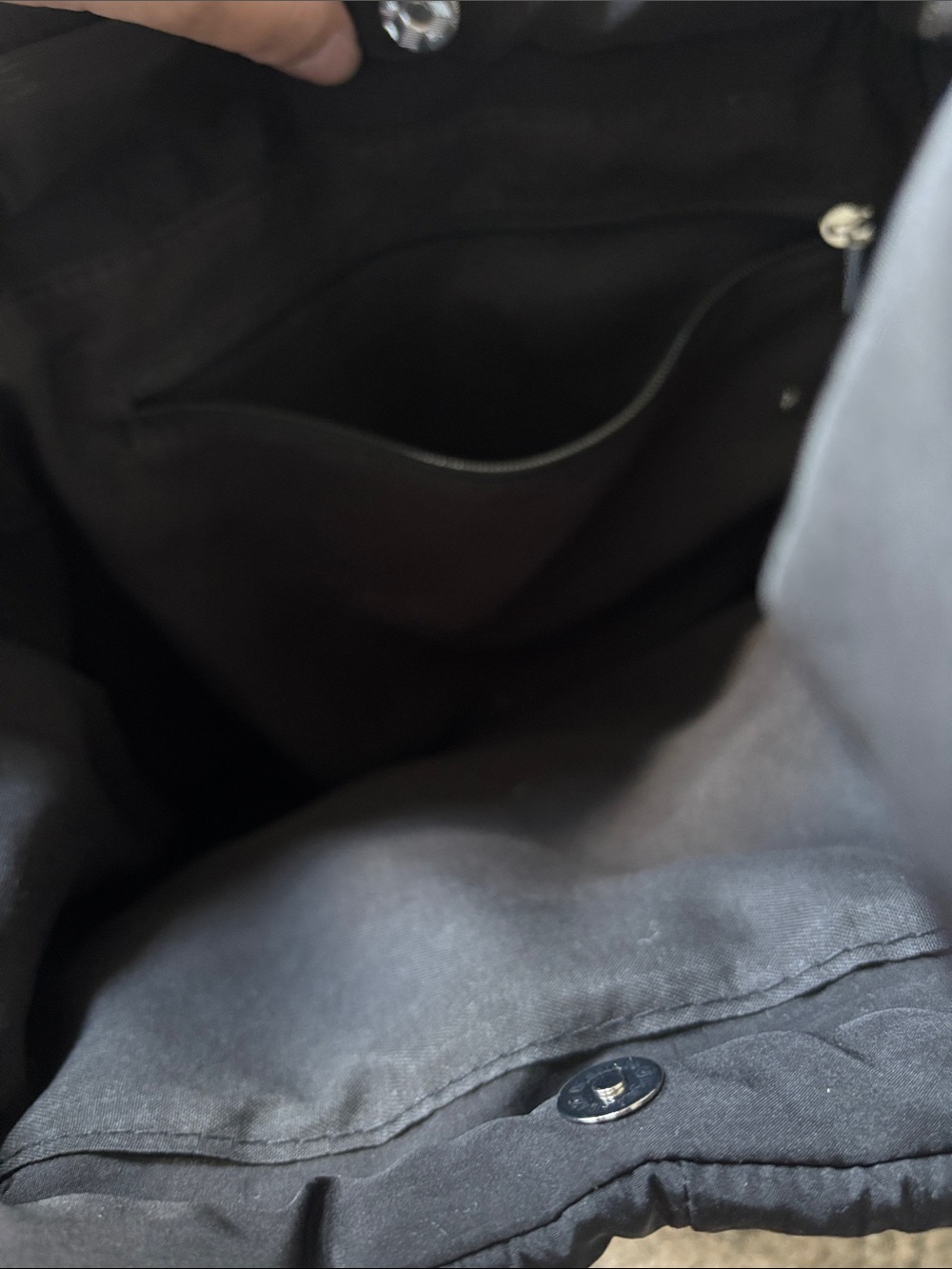 Black Padded Shoulder Tote Bag - Women's Bag - Picture 3 of 3